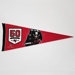 🏈 *Tampa Bay Buccaneers* - 50th Anniversary Flag Pendant Banner